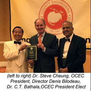 OCWD Director Bilodeau accepts OCEC Award